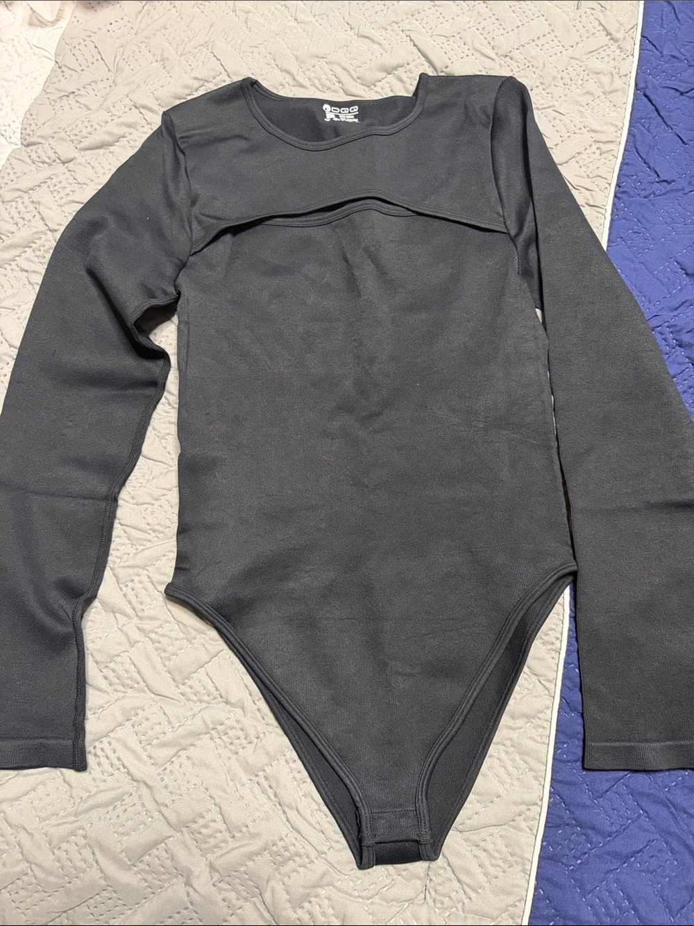 OQQ Woman’s Black Long-Sleeve Kids One-Piece Bodysuit